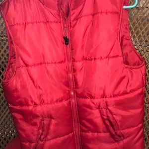 Red vest boys L